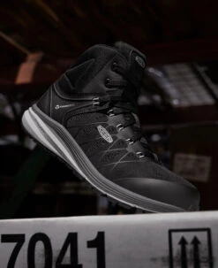 Keen Men's Vista Energy Mid (Carbon-Fiber Toe) | Vapor/Black 13 Keen Men's Vista Energy Mid (Carbon-Fiber Toe) | Vapor/Black -Shoe Boutique Shop 1024588 PDP RightImage