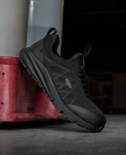 Keen Women's Vista Energy Shift ESD (Carbon-Fiber Toe) | Black/Black -Shoe Boutique Shop 1026372 PDP RightImage