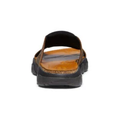 Keen Men's Daytona II Slide | Bison/Black -Shoe Boutique Shop 27ea2e3c8c65b05c74f7c95a5ffe6e8fbac4e5af