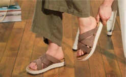 Keen Women's Elle Mixed Slide | Brindle/Birch -Shoe Boutique Shop ElleMixedSlideLifestyleDoublewide 38c4d08b 087f 45de 97eb 6e10aa02c2d3