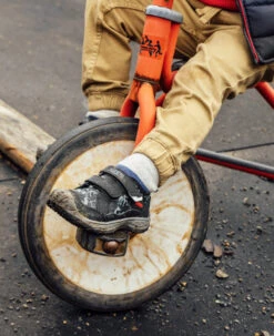 Keen Little Kids' Speed Hound | Black/Camo -Shoe Boutique Shop KidsSpeedHoundPDPLifestyle3Kids1026194 c0f0ced8 09ce 4d17 b5a9 129e0e08afde