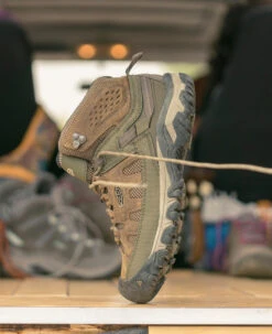 Keen Men's Targhee Vent Mid | Olivia/Bungee Cord 13 Keen Men's Targhee Vent Mid | Olivia/Bungee Cord -Shoe Boutique Shop MTargheeVentMidLifestylePDPRight