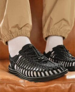 Keen Men's UNEEK | Tortoise Shell/Red Carpet -Shoe Boutique Shop MUNEEKOGLifestylePDPLeft 1 89f9fb55 dff9 439f a991 d6e7cf727a7c