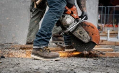 Keen Men's Cincinnati 6" Waterproof Boot (Carbon-Fiber Toe) | Dark Chocolate/Sandshell -Shoe Boutique Shop SDD 505 PDP Cincinnati 1026885 Top Image