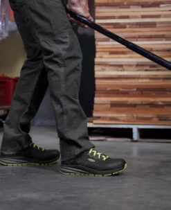 Keen Men's Vista Energy (Carbon-Fiber Toe) | Magnet/Green Glow -Shoe Boutique Shop SDD 554 VistaEnergy 1026886 Right Image