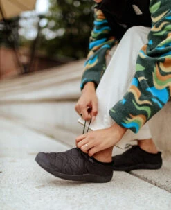 Keen Women's Howser III Slide | Black/Black 12 Keen Women's Howser III Slide | Black/Black -Shoe Boutique Shop WHowserIIISlideLifestylePDPLeft 3e14dc08 86dc 43e5 95b5 bfa97432cacf