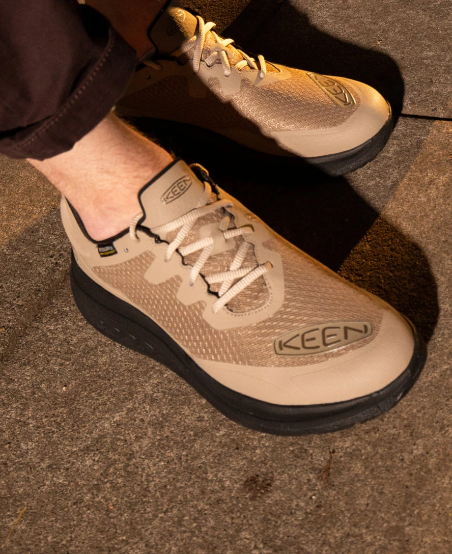 Keen Men's WK400 Waterproof Walking Shoe | Timberwolf/Black 9 Keen Men's WK400 Waterproof Walking Shoe | Timberwolf/Black - Image 9