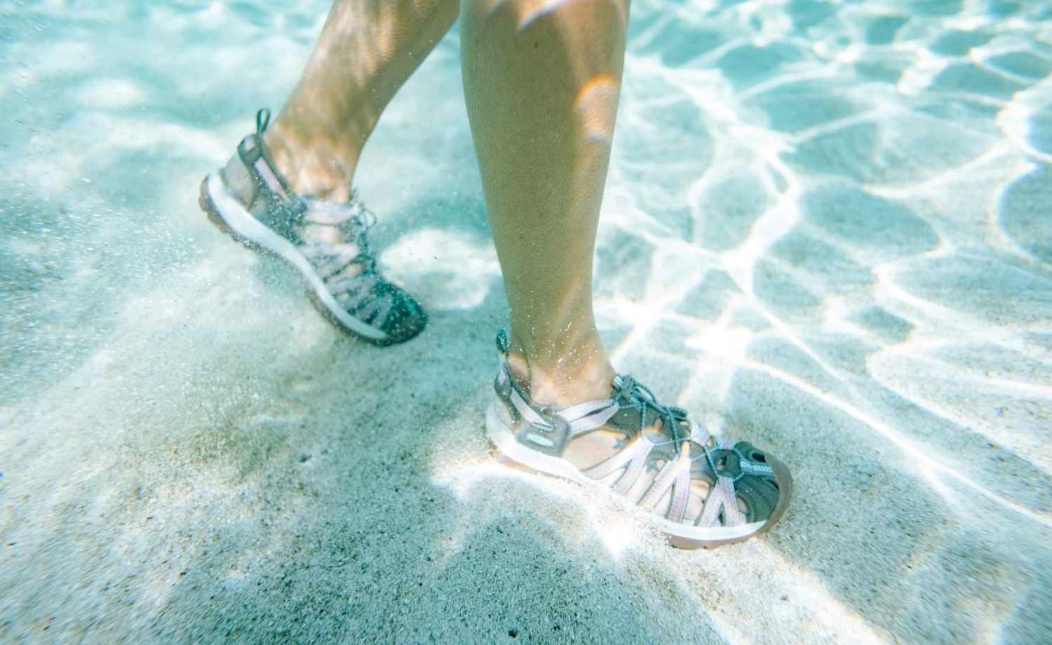 Keen Women's Whisper | Red Dahlia 7 Keen Women's Whisper | Red Dahlia - Image 7