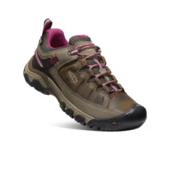 Keen Women's Targhee III Waterproof | Weiss/Boysenberry -Shoe Boutique Shop cfd6047f933ec684a227d4aaf9b257744293f467